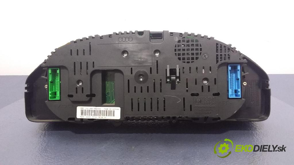 Audi A4 2000 prístrojovka/ budíky 8D0920900H