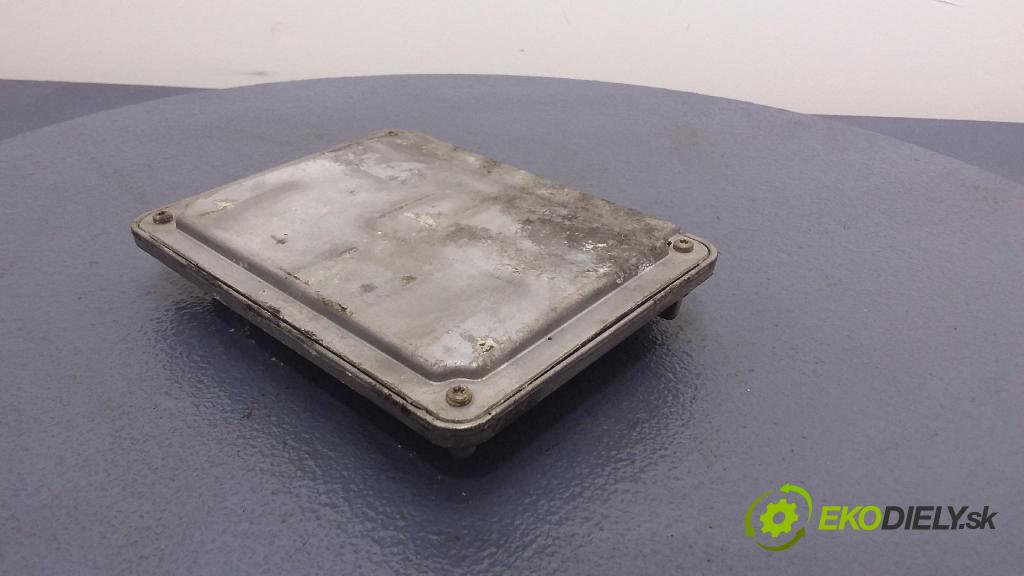 Volkswagen Golf 1998 riadiaca jednotka Motor: 038906018AE