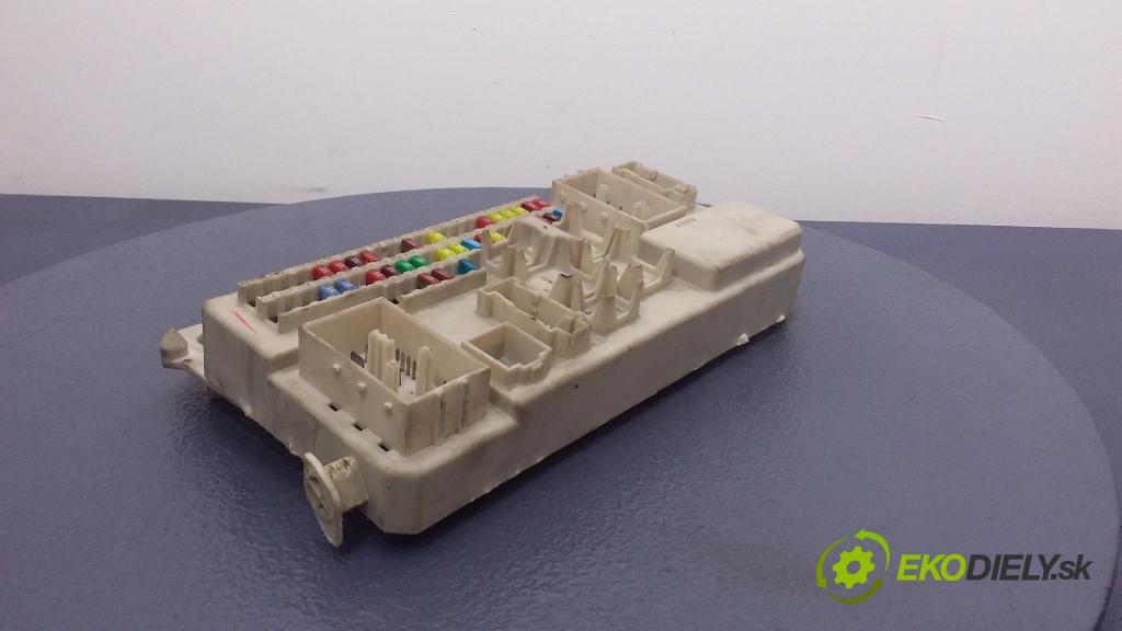 Mazda 3 2007 skrinka Poistky: BP4K66730D