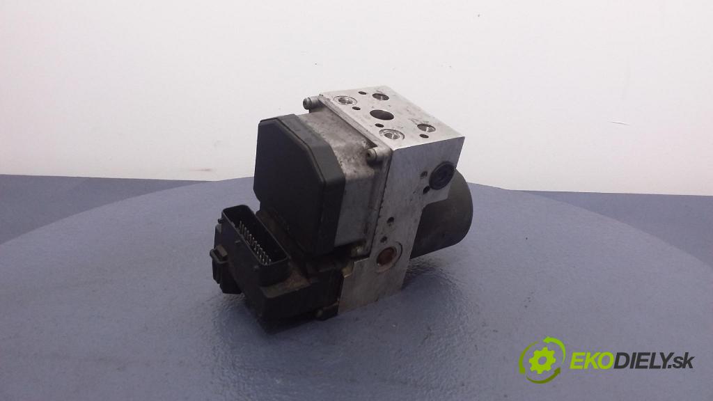 Volkswagen Passat 1999 čerpadlo ABS x 3B0614111HL