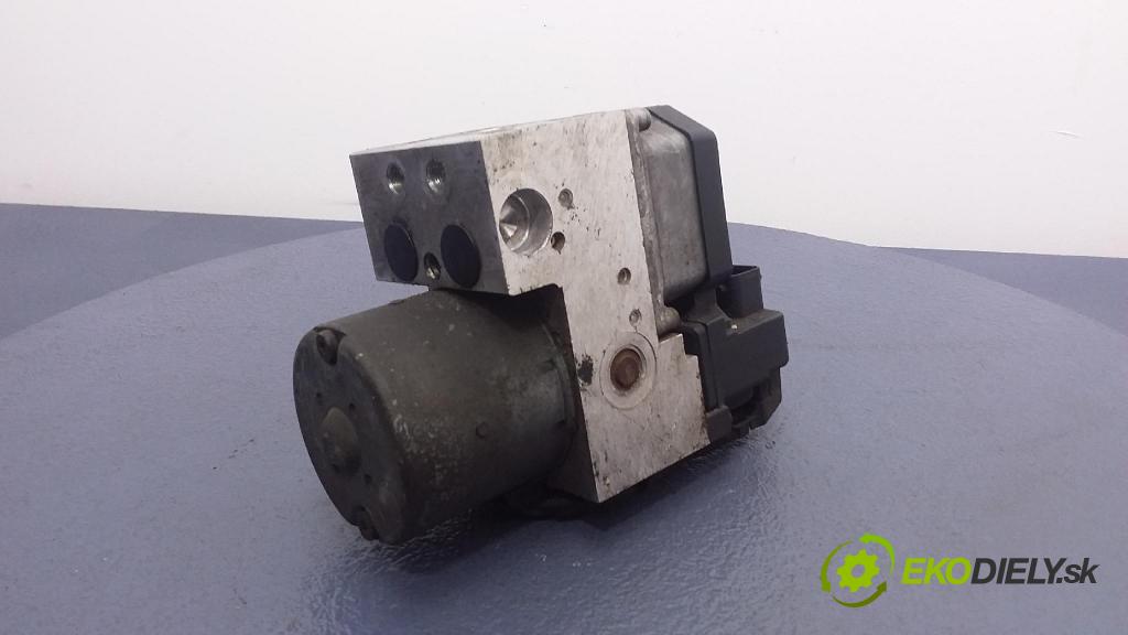 Volkswagen Passat 1999 čerpadlo ABS x 3B0614111HL