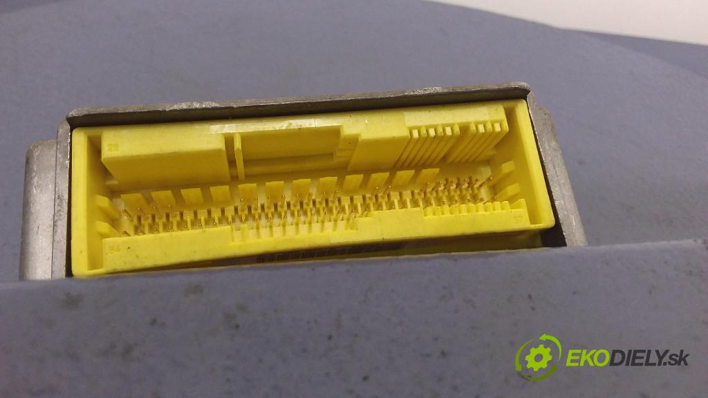 Audi A4 1999 riadiaca jednotka SRS x 8D0959655J