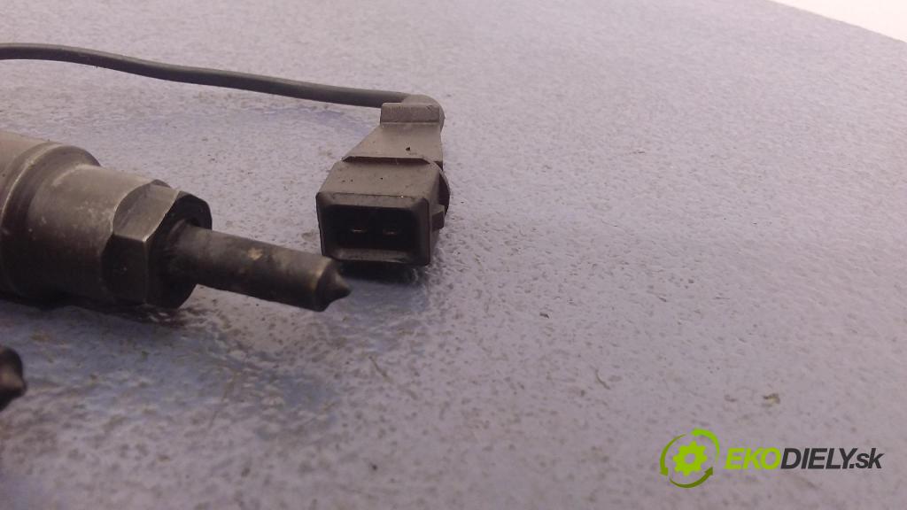 Audi A4 1999 vstrek 028130201S