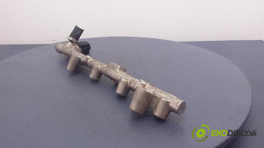 Alfa romeo Gt 2005 lišta Dodávka: 0261555016