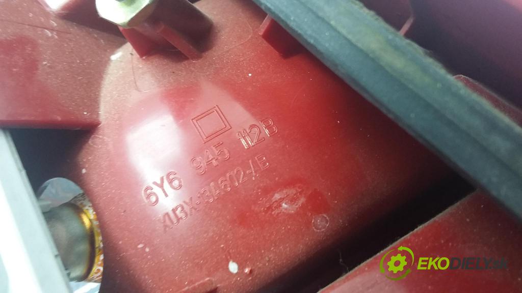 Skoda Fabia 2005 svetlo / reflektor zad Prava: Vonkajsia: 6Y6945112B