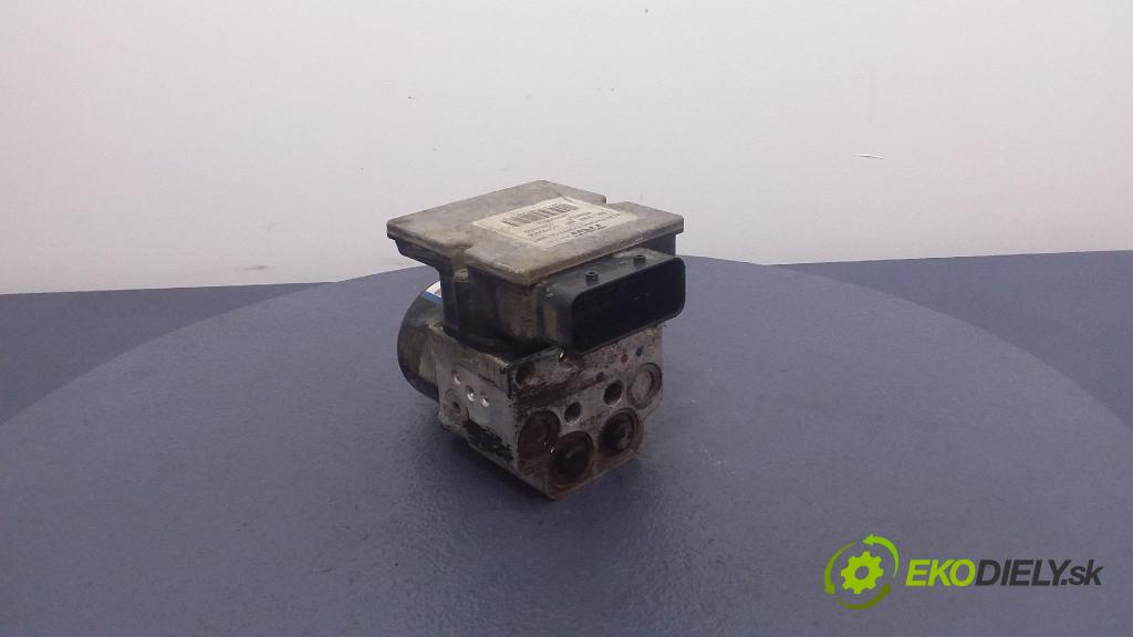 Renault Trafic 2003 čerpadlo ABS x 8200184211