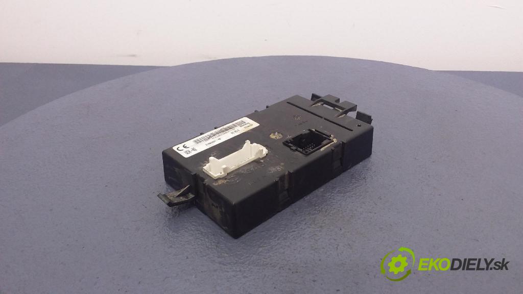Renault Trafic 2003 řídící jednotka Komfortu P8200156016D