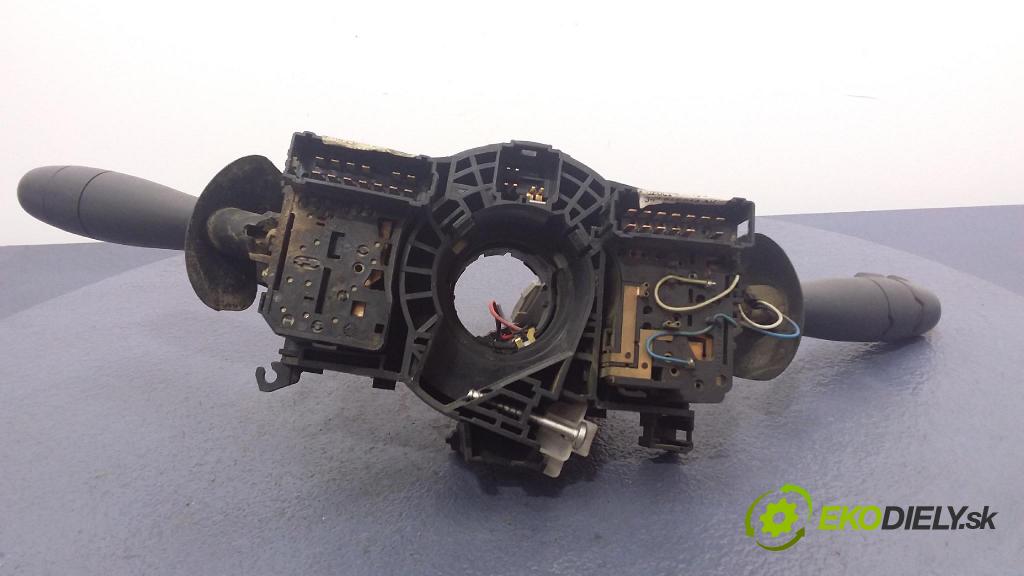 Renault Trafic 2003 Přepínač Komplex: 8200070265