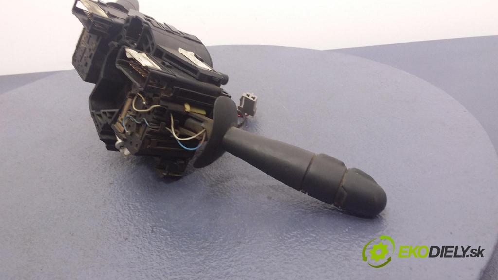 Renault Trafic 2003 Přepínač Komplex: 8200070265