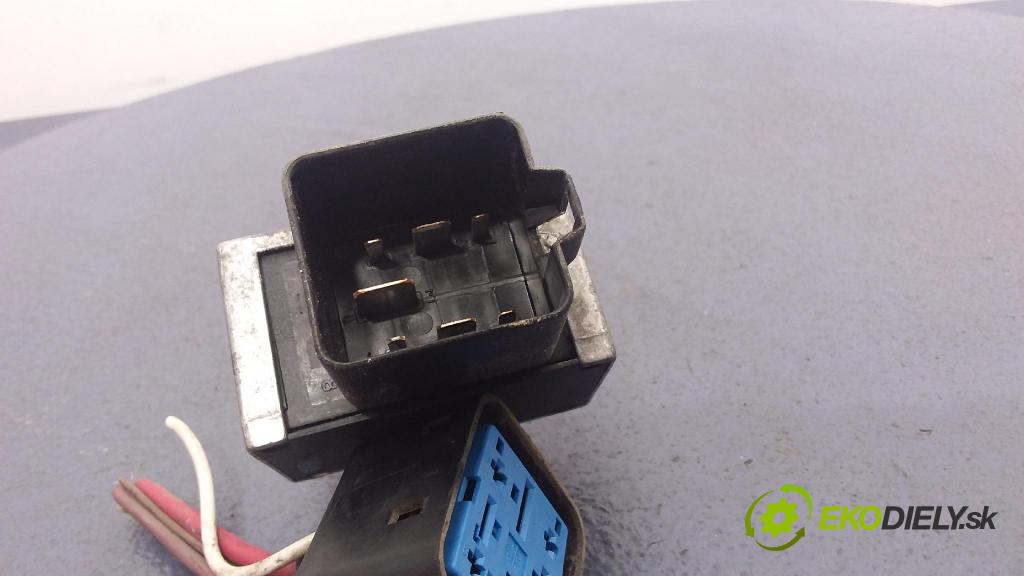 Renault Trafic 2003 relé 7700115078