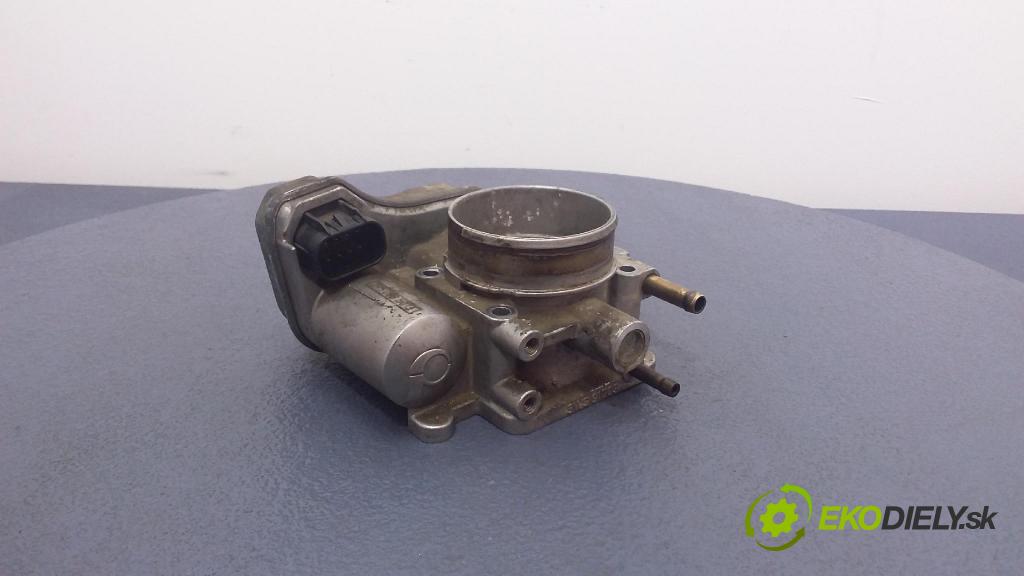 Opel Zafira 2004 škrticí klapka 5WS91703