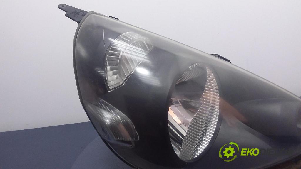 Honda Jazz 2002 světlo v pravo: P2187