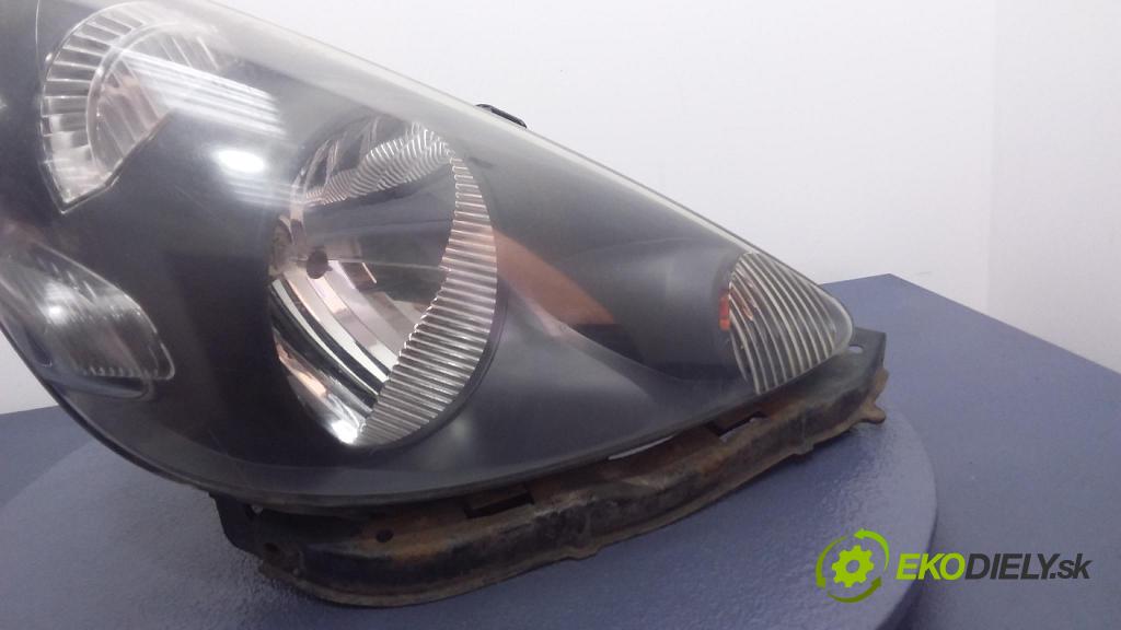 Honda Jazz 2002 světlo v pravo: P2187