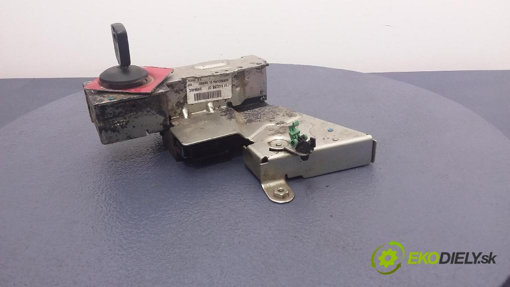 Ford Transit 2005 zámek dveře Zad: v pravo: 2T14V43288DF