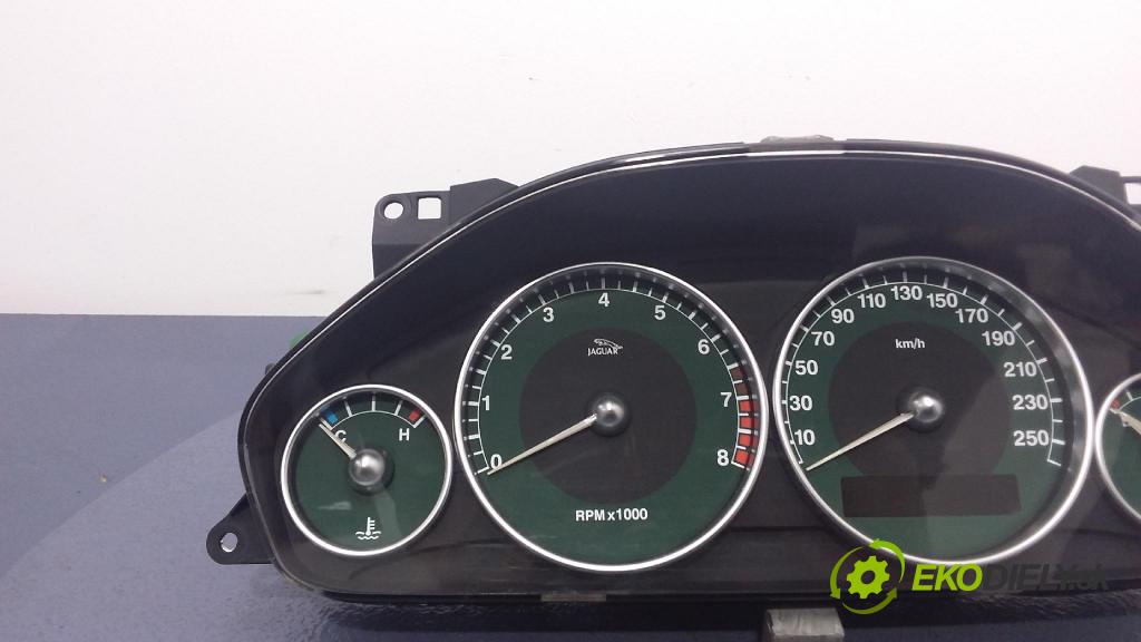 Jaguar X-type 2001 Přístrojová deska 1X4F-10849-DH