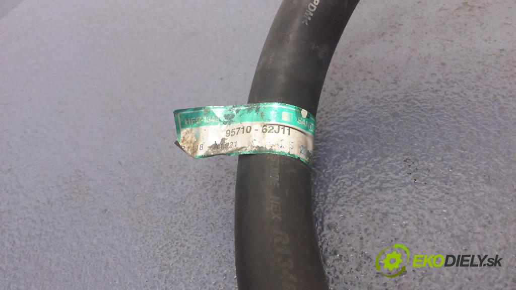 Suzuki Swift 2006 rúrka Klimatizácia: 95710-62J11