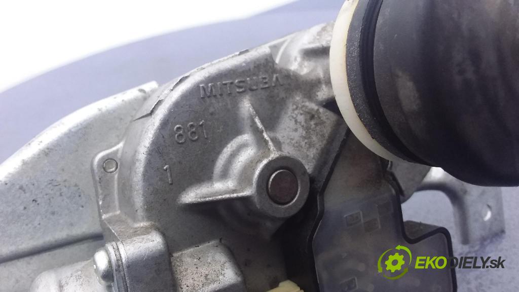 Suzuki Swift 2006 motorek Stěrače: Zad: 01