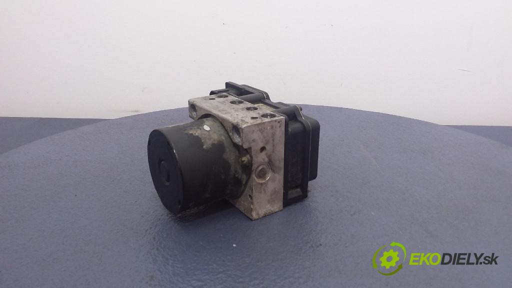 Seat Cordoba 2004 čerpadlo ABS x 6Q0907379AA