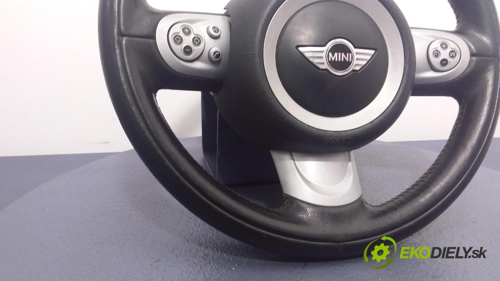 Mini Cooper 2007 volant 2751499