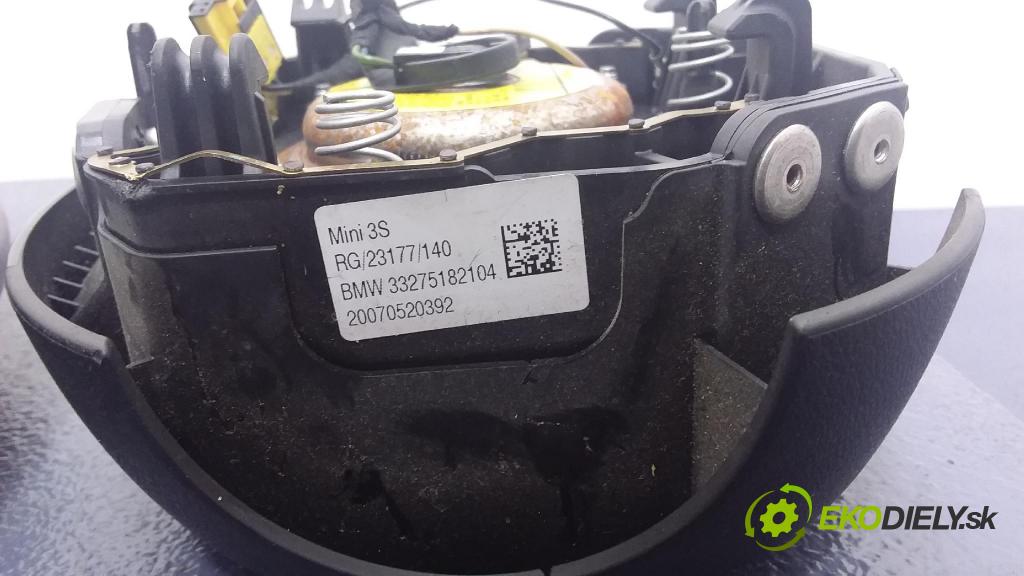 Mini Cooper 2007 volant 2751499