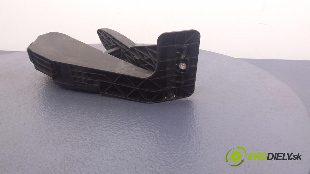 Mini Cooper 2007 pedal Plyn: 6770150