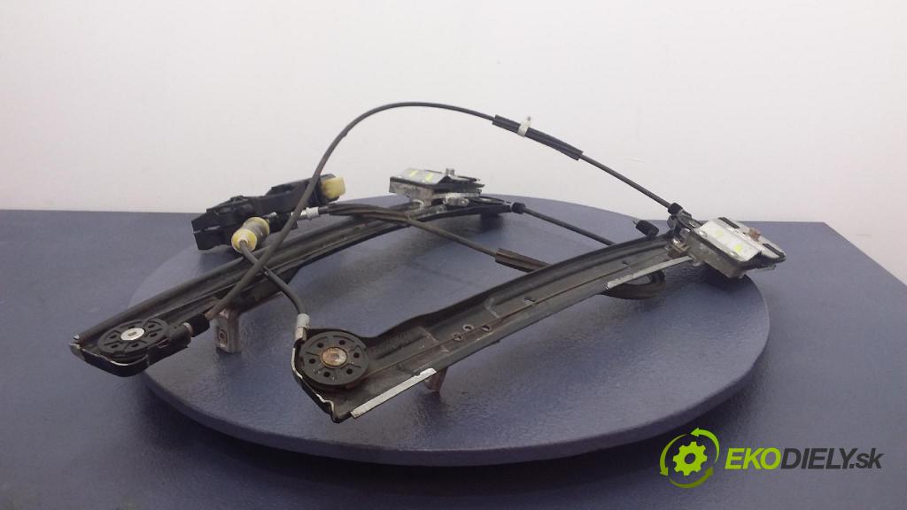 Mini Cooper 2007 mechanismus stahování Sklenka: před v pravo: 8820012