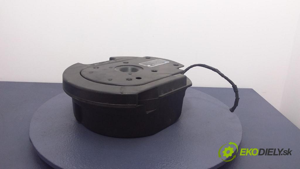 Mazda 6 2006 Mluvčí: / Subwoofer: GJ5A66960