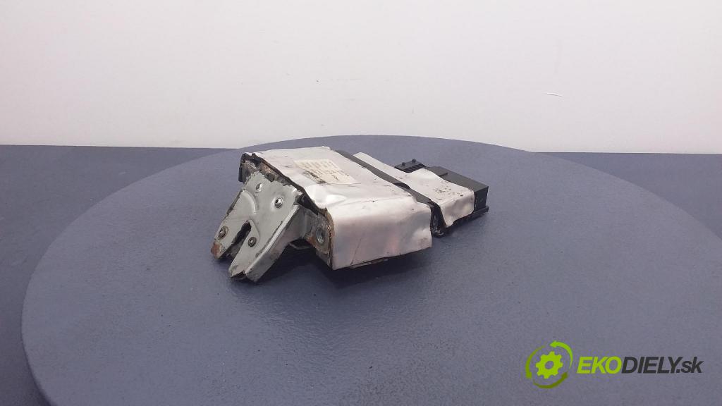 Opel Vectra 2006 zámek Klapky: kufr 24467824