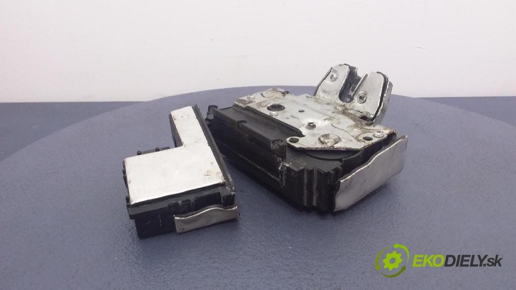 Opel Vectra 2006 zámek Klapky: kufr 24467824