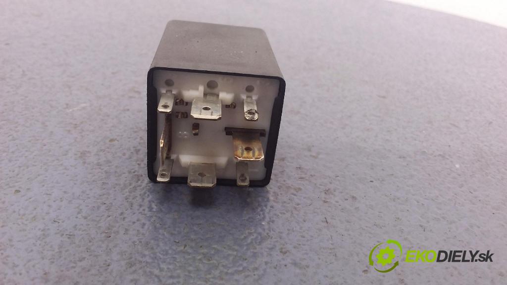 Seat Arosa 2001 relé 6N0906383A