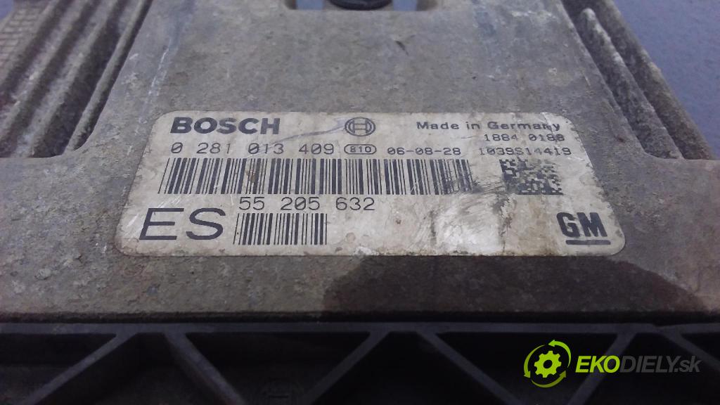 Opel Vectra 2006 řídící jednotka Motor: 55205632