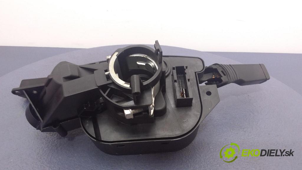 Opel Vectra 2006 Přepínač Komplex: 13204146