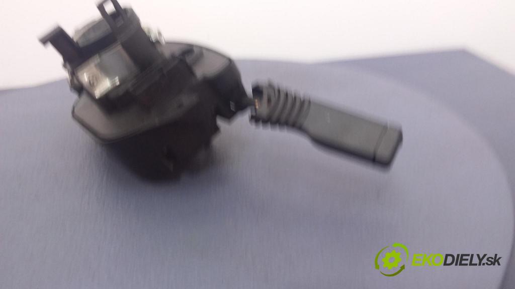 Opel Vectra 2006 Přepínač Komplex: 13204146