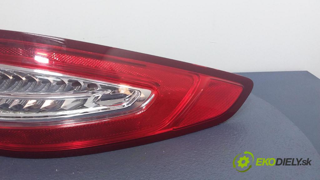 Ford Mondeo 0 světlo Zad: Práva: Mimo: DS73-13404-AK