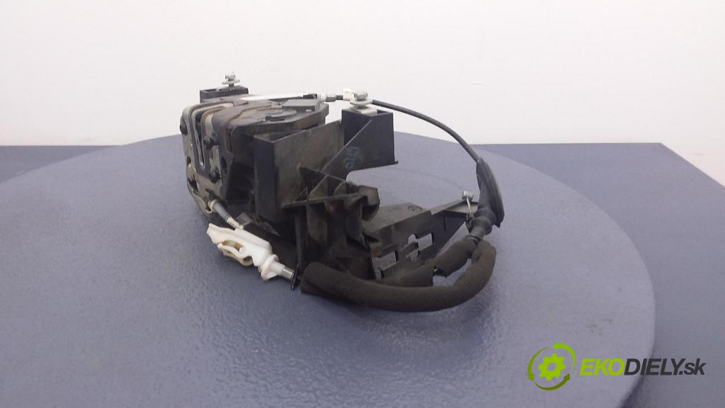 Ford Fusion 0 zámek dveře před v pravo: AE8A-5421812-BF