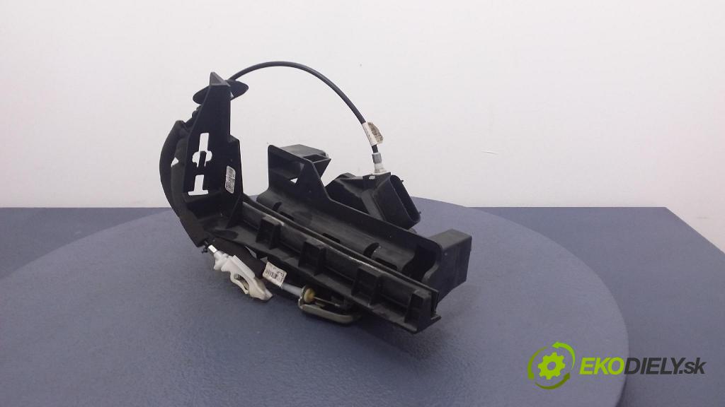 Ford Fusion 0 zámek dveře před v pravo: AE8A-5421812-BF