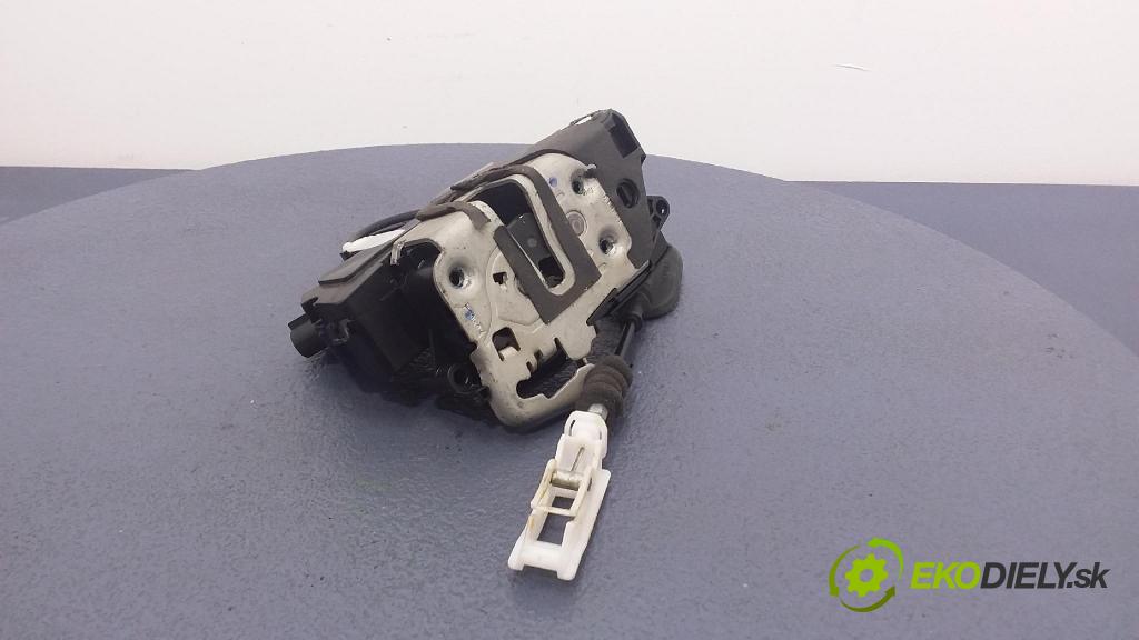 Ford Fusion 0 zámek dveře Zad: v pravo: AE8A-5426412-BF