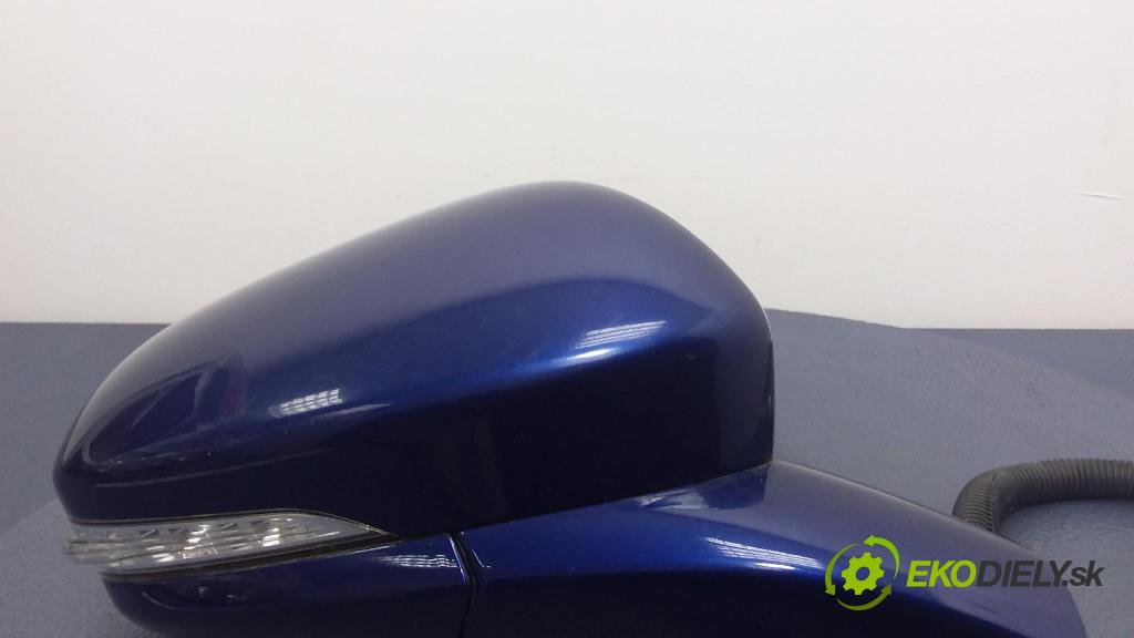 Ford Fusion 0 zpětné zrcátko prave 01