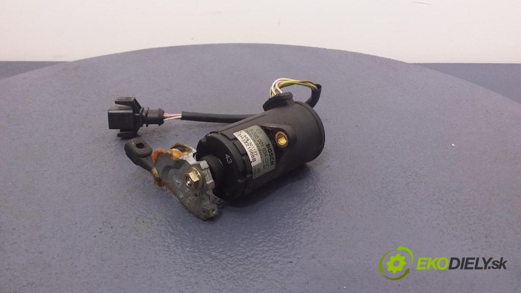 Volkswagen Golf 1998 pedal Plyn: 0205001034
