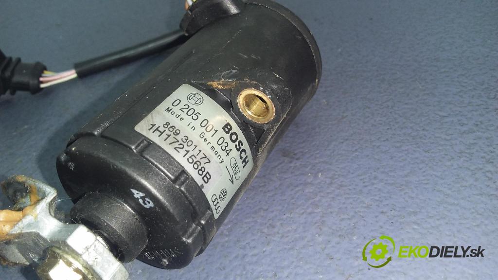 Volkswagen Golf 1998 pedal Plyn: 0205001034