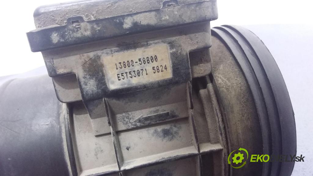 Suzuki Sidekick 1994 váha vzduchu 13800-58B00