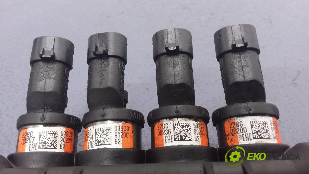 Nissan X-trail 2003 lišta Zásobování 09SQ99020062