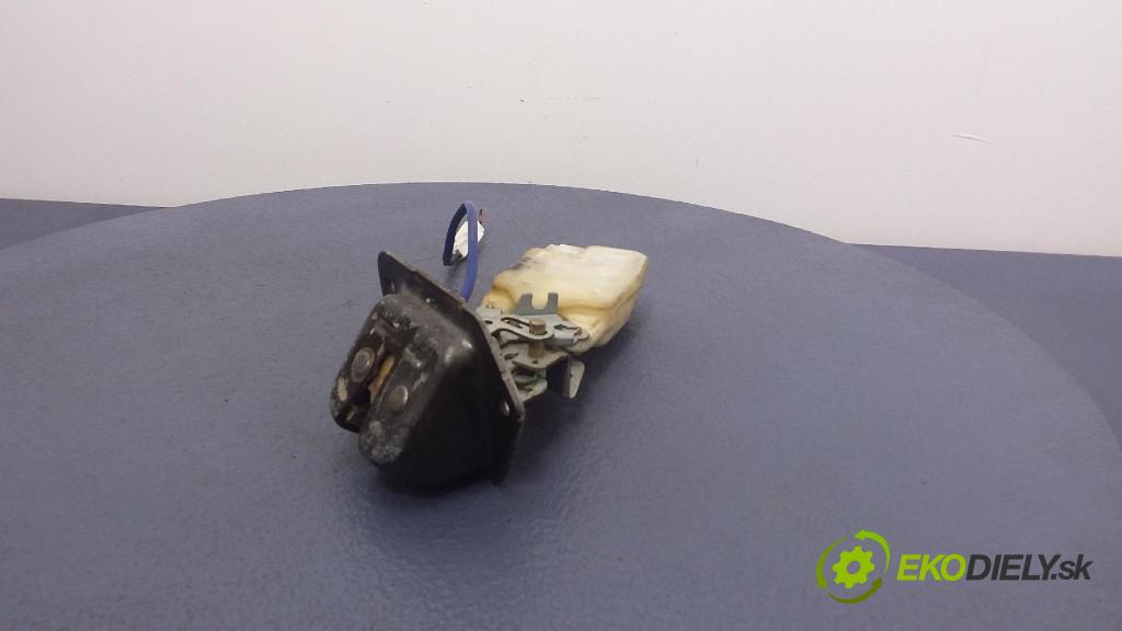 Nissan X-trail 2003 zámek Klapky: kufr 905508H300