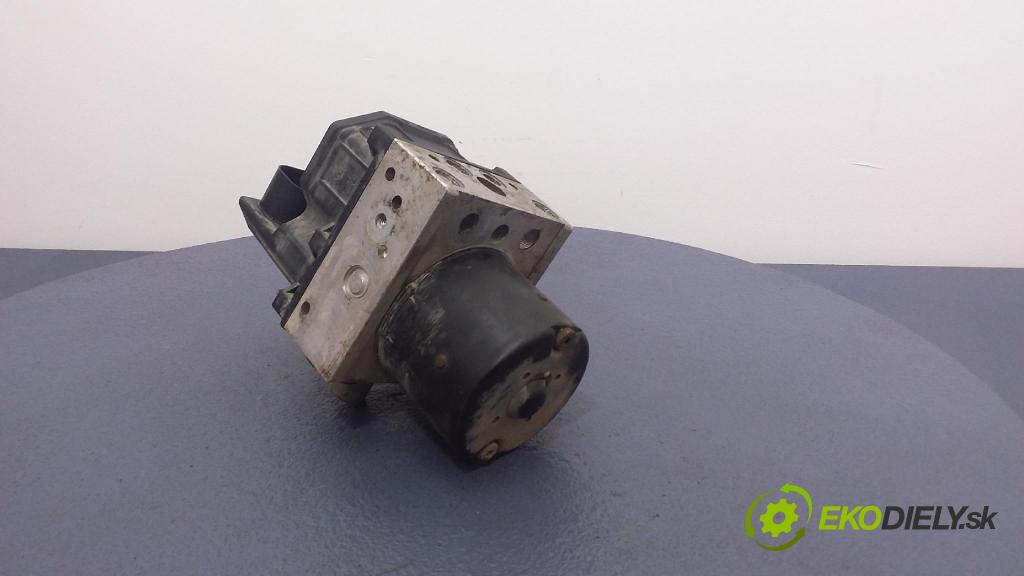 Seat Cordoba 2003 čerpadlo ABS x 6Q0614117E