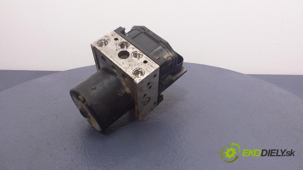 Seat Cordoba 2003 čerpadlo ABS x 6Q0614117E