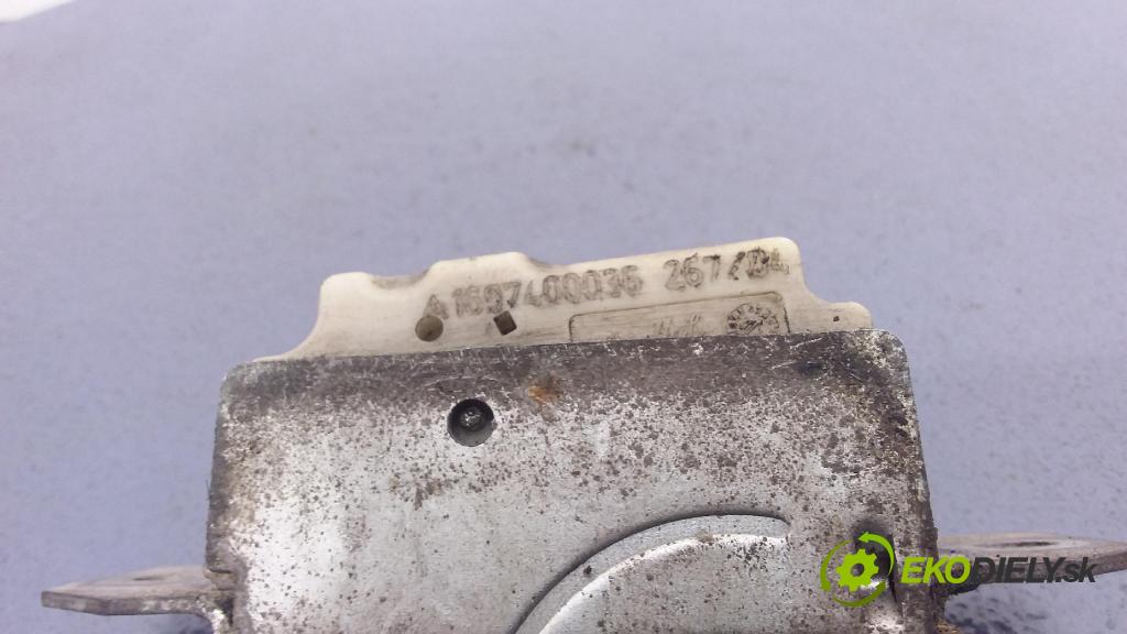 Mercedes-benz A 150 2005 zámek Klapky: kufr 1697400036