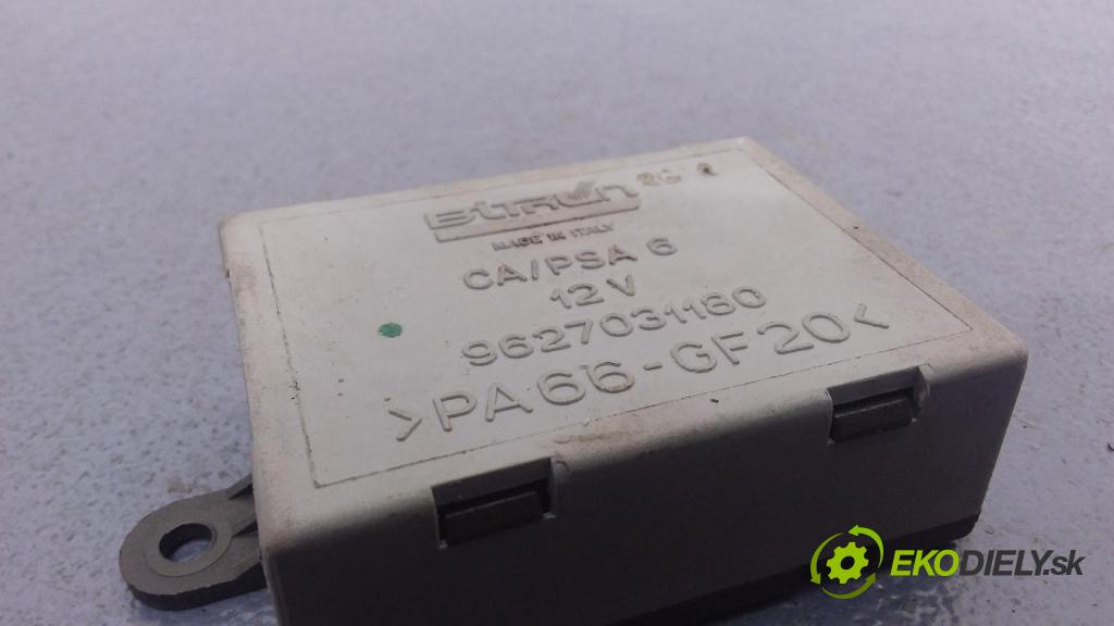 Citroen Berlingo 2002 řídící jednotka 9627031180