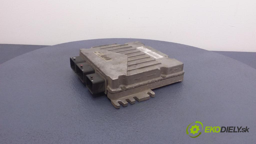 Citroen Berlingo 2002 řídící jednotka Motor: 9644323980