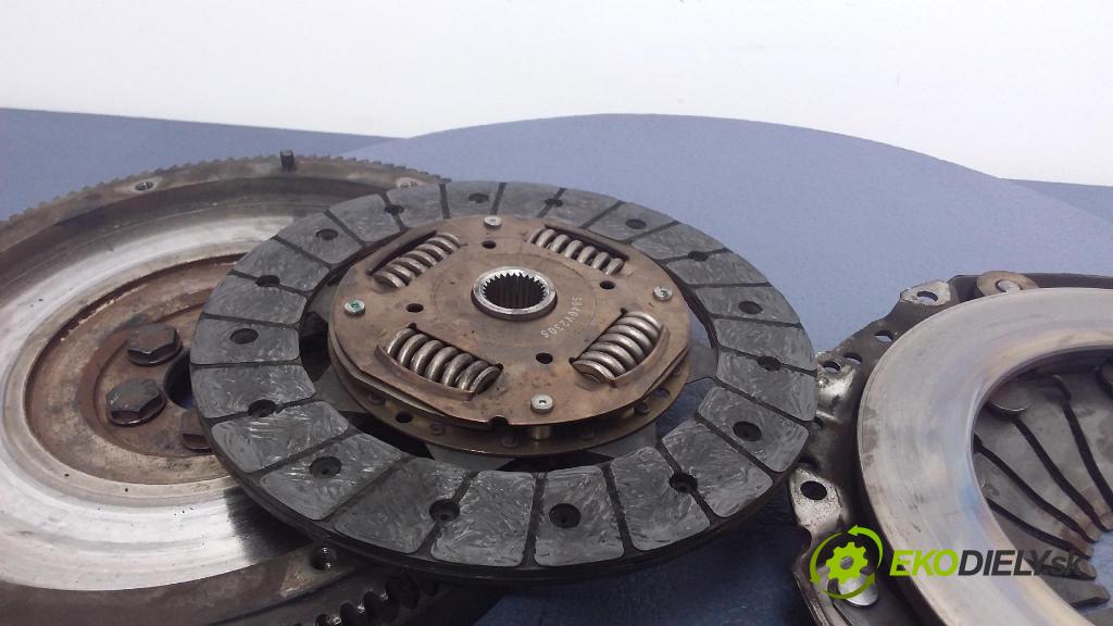 Volkswagen Transporter 1998 Spojka: / koleso 037105271K