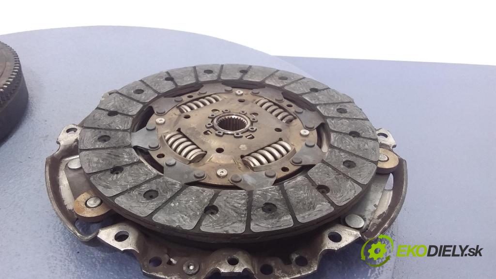 Volkswagen Transporter 1998 Spojka: / koleso 037105271K